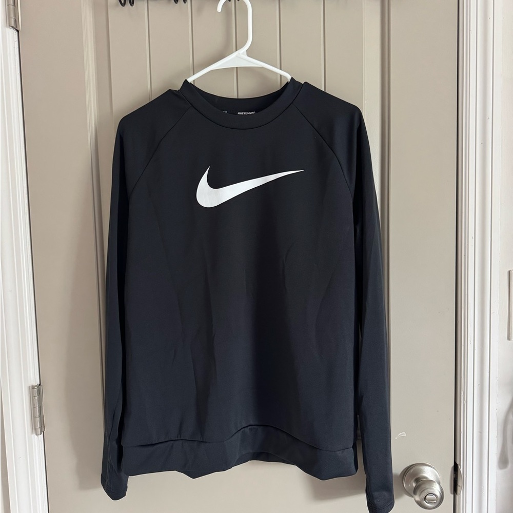 (NWOT) Nike Crewneck longsleeve
